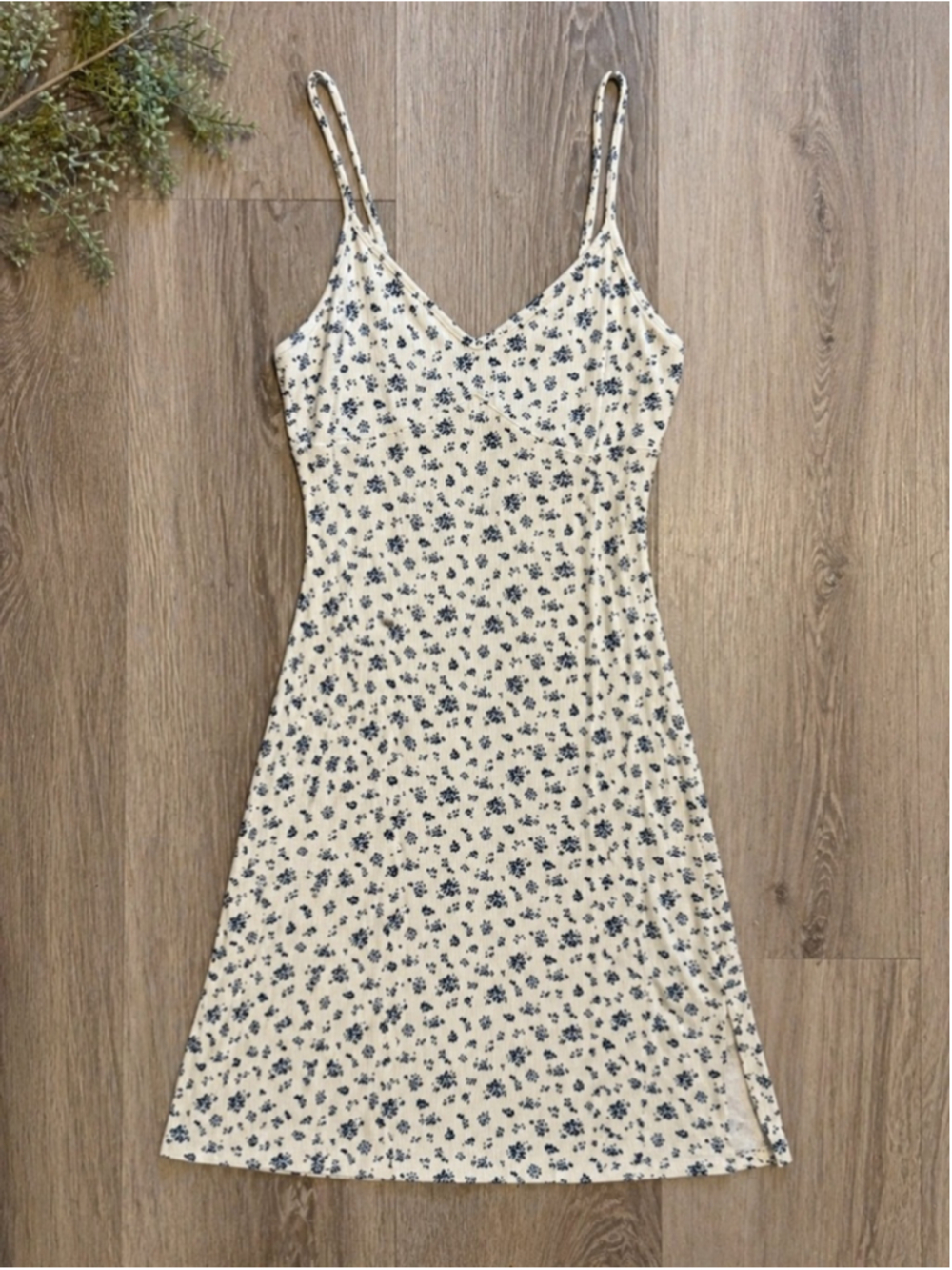 Haley & June Floral Ribbed Mini Dress L Cream Blue Cottagecore Slip Side Slit St